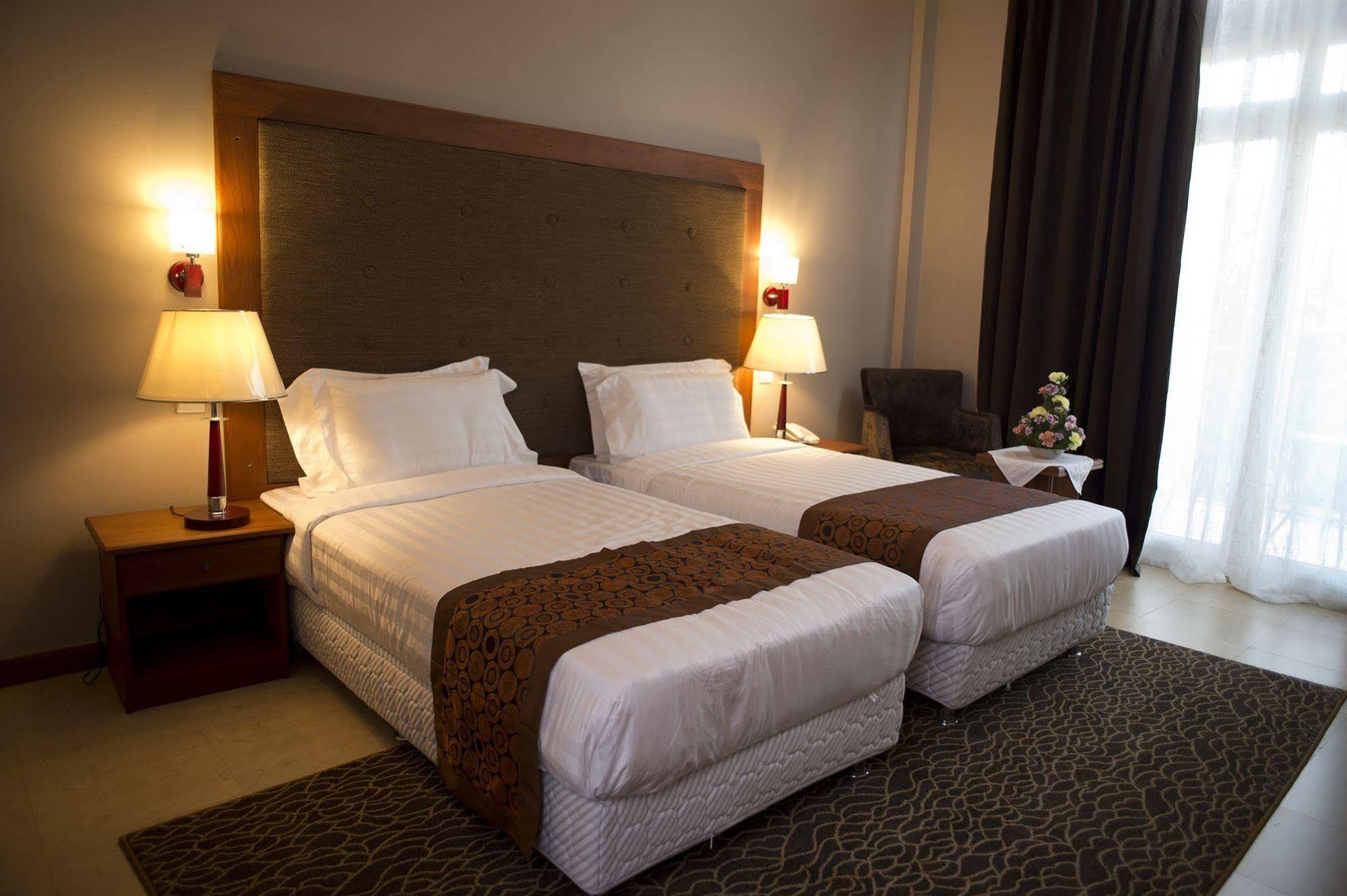 Seascape Hotel Dar es Salaam Extérieur photo