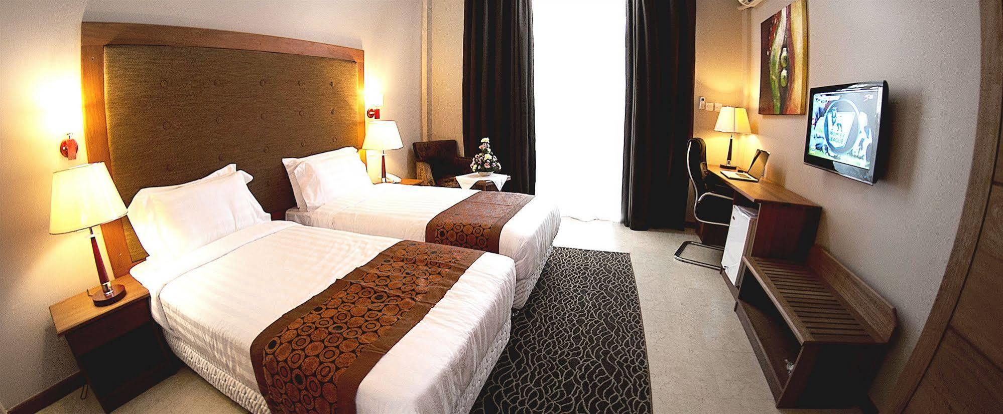 Seascape Hotel Dar es Salaam Extérieur photo